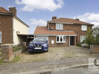 3 bedroom semi-detached house for sale in Rushmore Close, Norwich, NR7