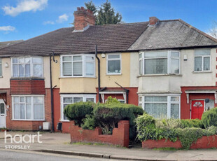 3 bedroom semi-detached house for sale in Stockingstone Road, Luton, LU2