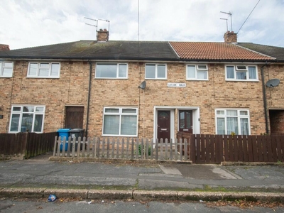 3 bedroom terraced house for rent in Lucian Walk, Hull, East Riding Of Yorkshire, HU4