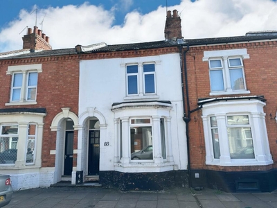 3 bedroom terraced house for sale in Abington, Northampton, NN1