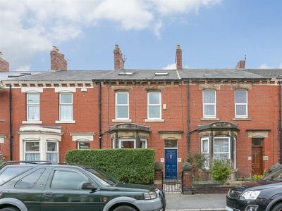 3 bedroom terraced house for sale in Cartington Terrace, Heaton, Newcastle upon Tyne, NE6