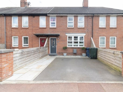 3 bedroom terraced house for sale in Holystone Crescent, Newcastle Upon Tyne, NE7