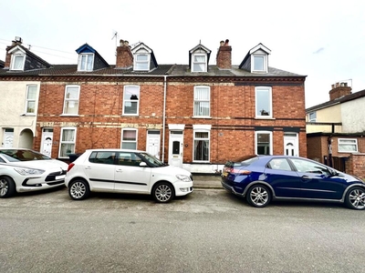 3 bedroom terraced house for sale in Linton Street, Lincoln, LN5