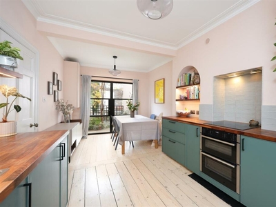 3 bedroom terraced house for sale in Lower Cheltenham Place, Montpelier, Bristol, BS6