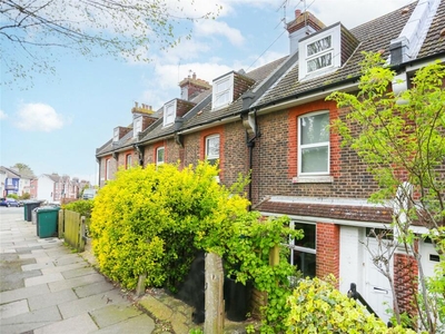 3 bedroom terraced house for sale in St. Helens Road, Brighton, East Sussex, BN2