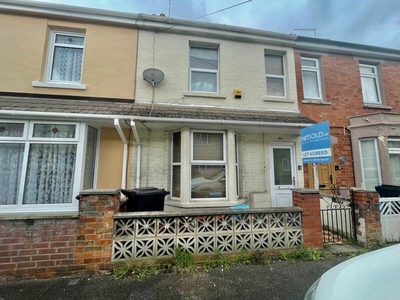 3 bedroom terraced house for sale in Summers Street, Rodbourne, SN2