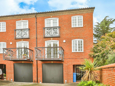 3 bedroom town house for sale in Bracondale Millgate, Norwich, NR1
