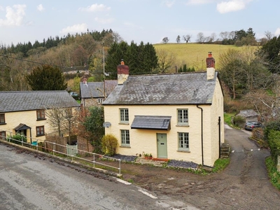 4 Bed Cottage For Sale in Clyro, Hay-on-Wye, HR3 - 5322213