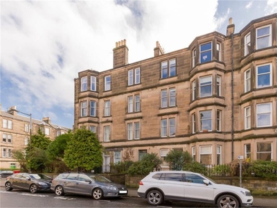 4 bed first floor flat for sale in Morningside
