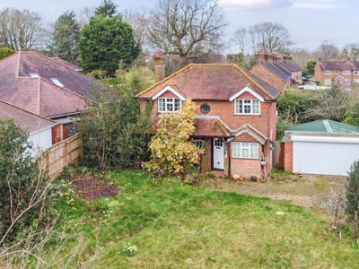 4 Bed House For Sale in Amersham, Buckinghamshire, HP7 - 5364646