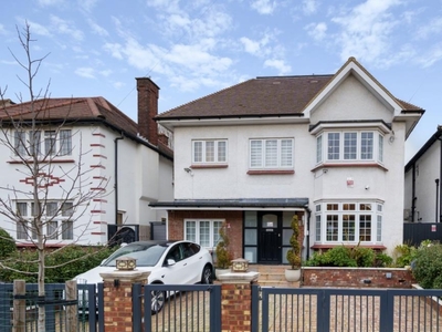 4 Bed House For Sale in Finchley, London, N3 - 5277454