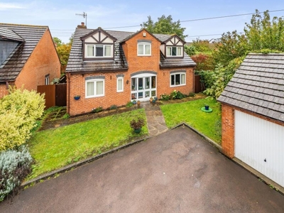 4 Bed House For Sale in Simons Close, Broughton Hackett, WR7 - 5197071