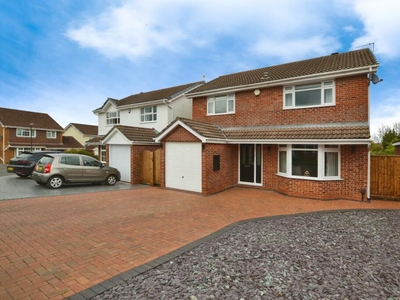 4 bedroom detached house for sale in Arrowfield Close, Whitchurch, Bristol, BS14