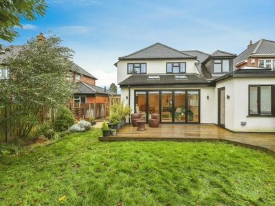 4 bedroom detached house for sale in Bramcote Lane, Chilwell, NG9