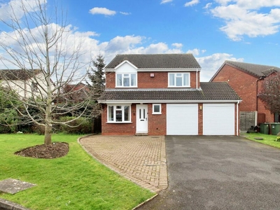 4 bedroom detached house for sale in Camelot Way, Narborough, Leicester, LE19