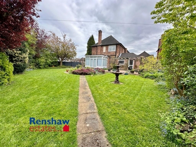4 bedroom detached house for sale in Cedar Avenue, Nuthall, Nottingham, NG16