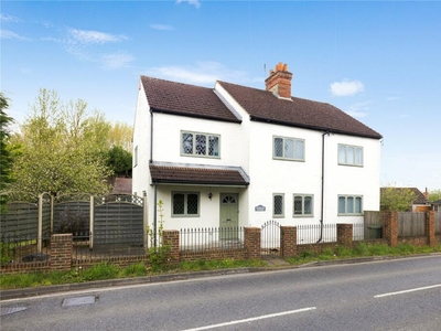 4 bedroom detached house for sale in Clay Lane, Jacob's Well, Guildford, Surrey, GU4
