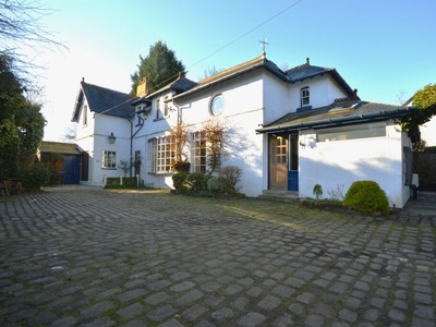 4 bedroom detached house for sale in Derby Road, Heaton Moor, SK4