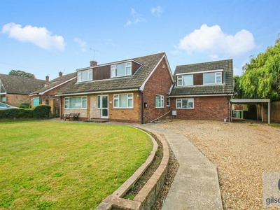 4 bedroom detached house for sale in Fifers Lane, Old Catton, NR6
