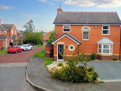 4 bedroom detached house for sale in Neighwood Close, Toton, NG9