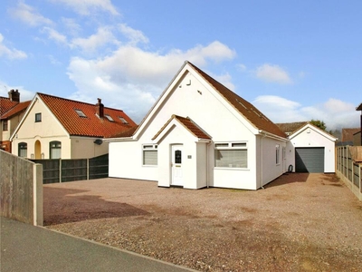 4 bedroom detached house for sale in Reepham Road, Hellesdon, Norwich, Norfolk, NR6