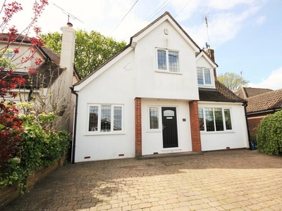 4 bedroom detached house for sale in Tennyson Road, Hutton, Brentwood, CM13