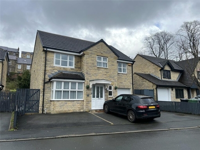4 bedroom detached house for sale in Woodland Rise, Huddersfield, West Yorkshire, HD2