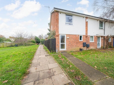 4 bedroom end of terrace house for sale in Rushmead Close, Canterbury, CT2
