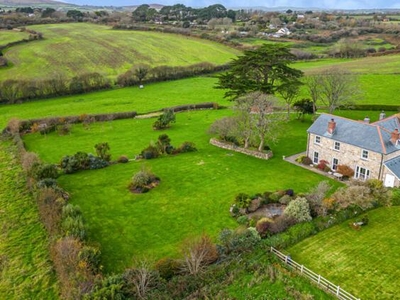 4 Bedroom House Helston Cornwall