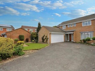 4 Bedroom House Locks Heath Hampshire