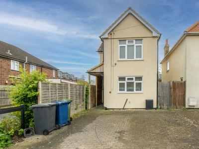 4 bedroom semi-detached house for rent in Coldhams Lane, Cambridge, CB1