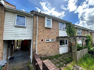 4 bedroom terraced house for rent in Winchester, SO22
