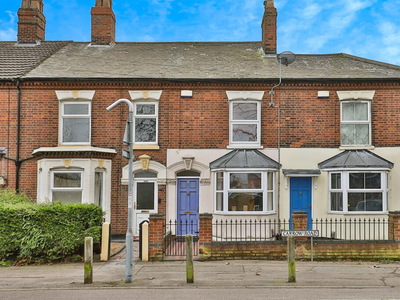 4 bedroom terraced house for sale in Carrow Road, Norwich, NR1