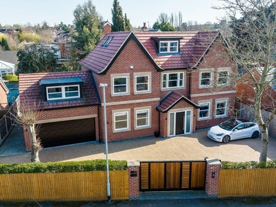 5 bedroom detached house for sale in Burleigh Road, West Bridgford, NG2