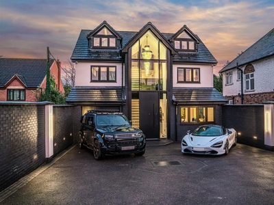 5 bedroom detached house for sale in Discover this one-of-a-kind home at No.79 Derby Road., NG9