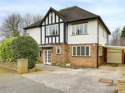 5 bedroom detached house for sale in Oundle Drive, Wollaton, Nottinghamshire, NG8 1BN, NG8