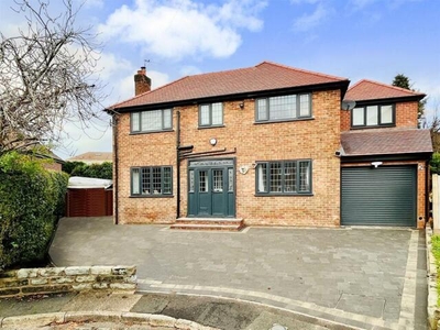 5 Bedroom House Halebarns Greater Manchester