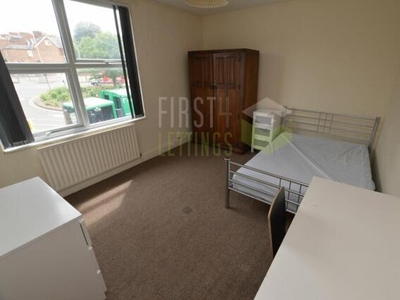 5 Bedroom House Leicester Leicestershire