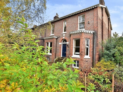 5 bedroom semi-detached house for sale in Derby Road, Fallowfield, M14