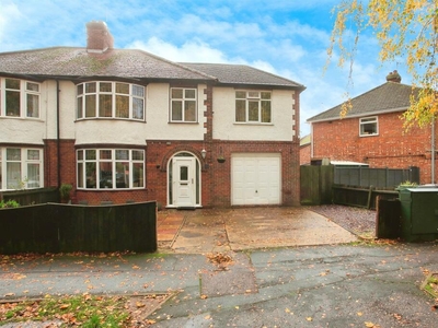 5 bedroom semi-detached house for sale in Holland Avenue, Walton, Peterborough, PE4