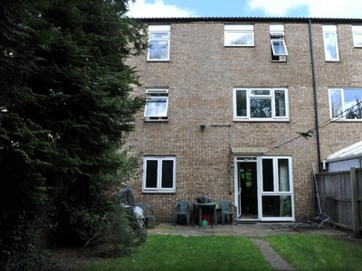 6 bedroom house of multiple occupation for sale in Hetley, Peterborough, Cambridgeshire, PE2