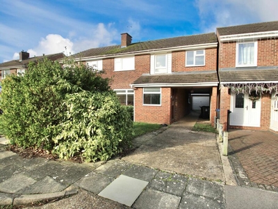 6 bedroom semi-detached house for sale in Ringwood Close, Canterbury, CT2
