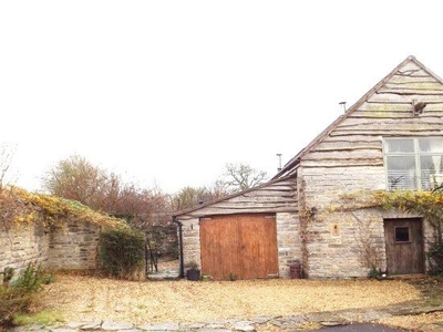 Barn conversion to rent in Martock Road, Langport TA10