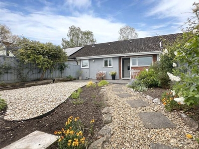 Bungalow to rent in Glebelands, Lympstone, Exmouth EX8