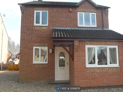 Detached house to rent in Brandon Way, Kingswood, Hull HU7