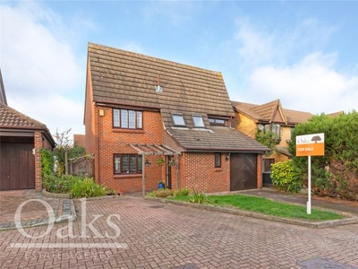 Detached house to rent in Mistletoe Close, Croydon CR0