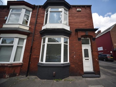 Detached house to rent in Parliament Road, Middlesbrough, North Yorkshire TS1