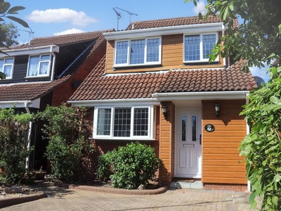 Detached house to rent in Steeplefield, Leigh-On-Sea SS9