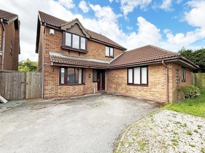 Detached house to rent in Winston Close, Mapperley, Nottingham NG3