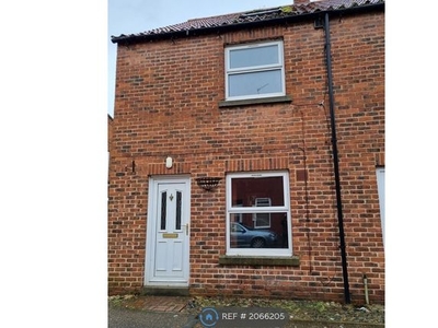 End terrace house to rent in Alma Terrace, Selby YO8